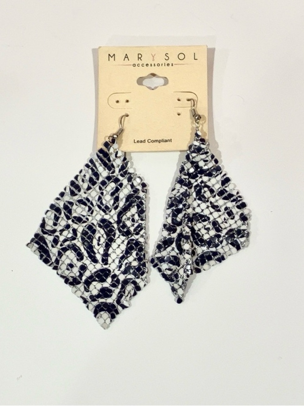 Marysol Lace-Pattern Drop Earrings